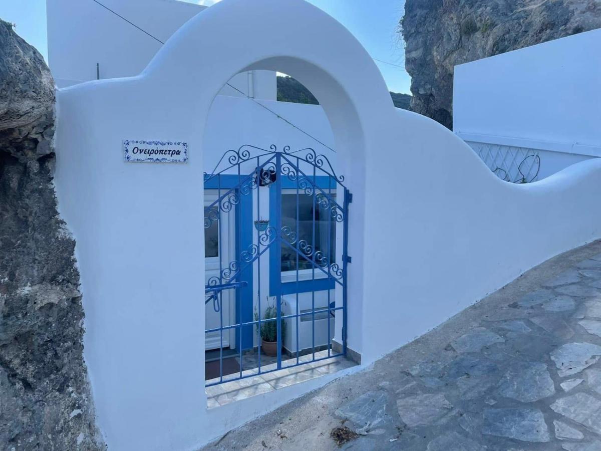 Апартаменты Ονειρόπετρα Λέρος~Oneiropetra Leros Panteli Экстерьер фото